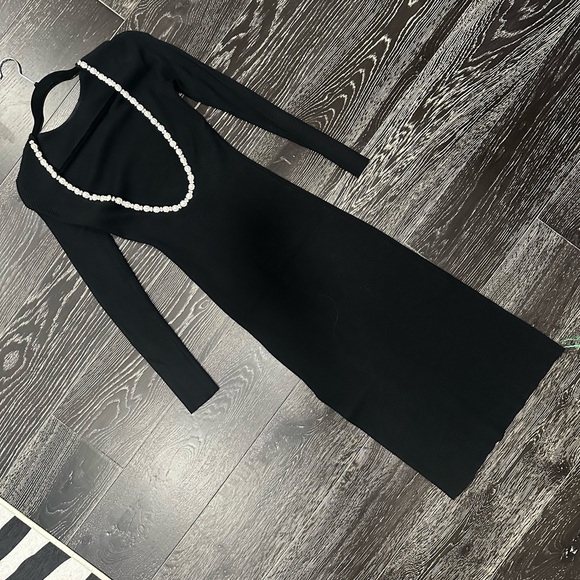 Size medium FORE from Vici dolls, black long sleeve sweater dress - Picture 1 of 9